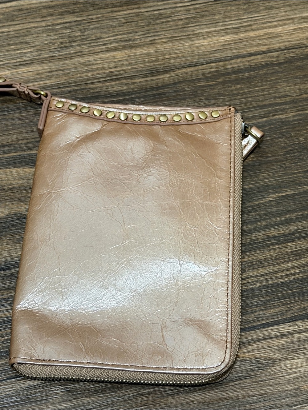 HOBO Leather Crossbody Wristlet Pouch Taupe/Gold Blush Studded Minimalist Bag - Picture 4 of 12